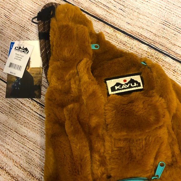 KAVU - Rope Fuzz Bag NWT - Picture 5 of 11